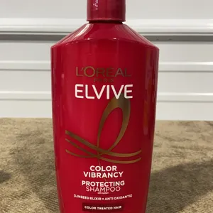**APPEARS NEW** L'Oréal Paris Elvive Color Vibrancy Protecting Shampoo - 28 fl. oz