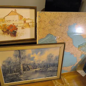 Wall Art & Italy Map Lot