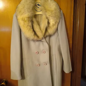 Vintage Wool Gray With Cream Collar Faux Fur Peacoat