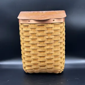 Longaberger Collectors Club Mailbox Basket with Original Box