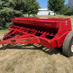 International 5100 Wheel Drill with Grass Seeder