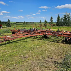 32' Wil-Rich Deep Tillage w/ Anhydrous Kit & Quality 4 Bar Farm King Harrows