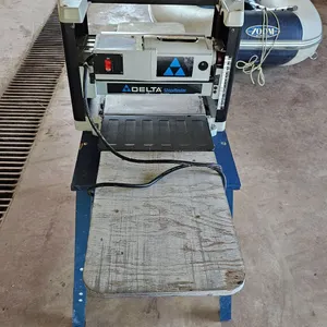 Delta model TP305 12.5" x 5.9" Portable Planer w/ Stand