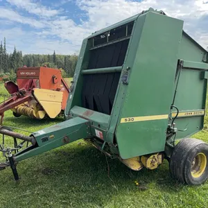 John Deere 530 Round Baler