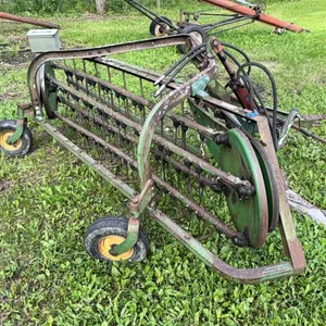 John Deere 350 Side Delivery Rake S/N 26344
