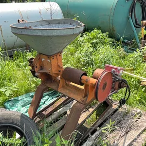 McLeod Hi-Capacity Grinder No.11 220V Motor