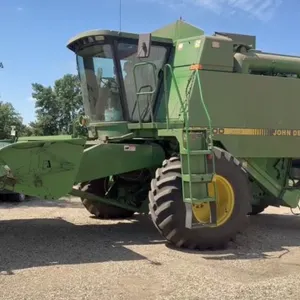 JD 9600 self-propelled combine, shedded when not in use, chaff spreader, good  tires, 3579 separator hrs, 4727 engine hrs, see lot details and VIDEO