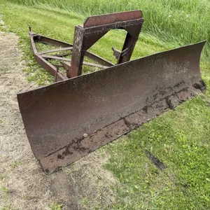 ESTATE ITEM: 8' blade with angle attachment, originally on 1850 Cockshutt, see lot details