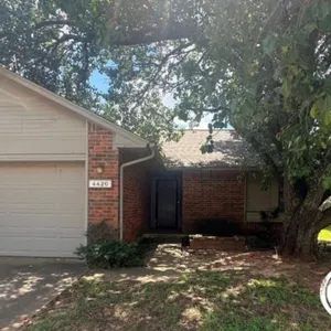 8/21 2 BDRM, 2 BA Home w/ 1,219 SF | Investment/Starter Home