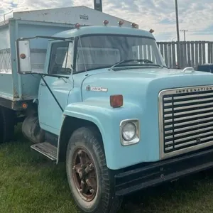 1977 International Harvester Loadstar 1600 Grain