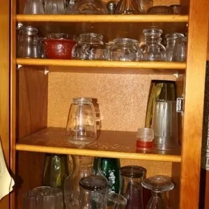 Assorted glassware