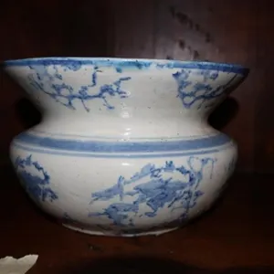 Spongeware spittoon