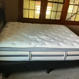 Beautyrest Mattress with Bed Set and Dresser