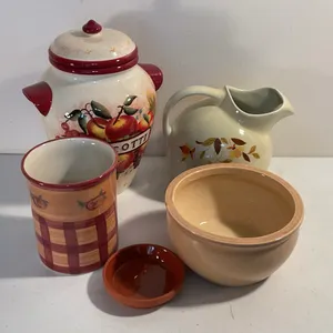 Hartstone Pottery, Hall China & Kitchenware Collection