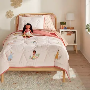 **APPEARS NEW** Pillowfort Full/Queen Princess Characters Kids' Quilt - The Disney Collection