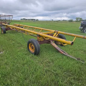 Camco 5) Bale hyd dump trailer w/ rear hitch
