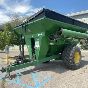 2009 Demco 850 grain cart