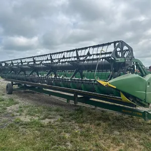 John Deere 635F HydraFlex 35' flex head