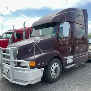 2003 Volvo VNL sleeper