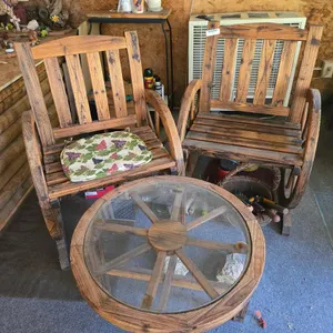 WAGON WHEEL THEMED PATIO SET