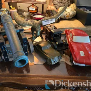 MIXED DECOR LOT