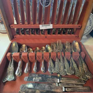 WILLIAM A ROGERS SILVER PLATE FLATWARE