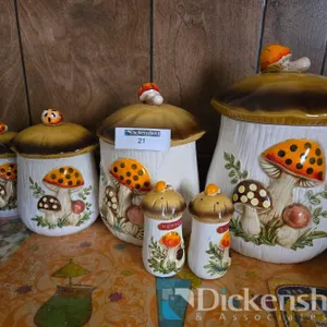 VINTAGE SEARS MERRY MUSHROOMS SET