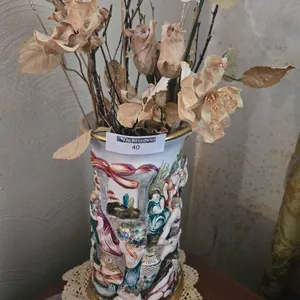 CAPODIMONTE CERAMIC VASE