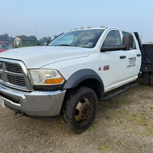 2011 Ram 3500 Heavy Duty 4x4 Flat Bed Truck