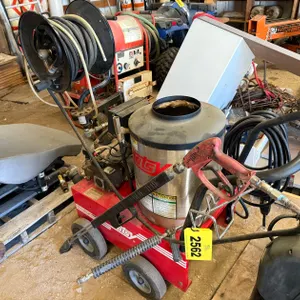 Hotsy  Pressure Washer W/ Hose Reel