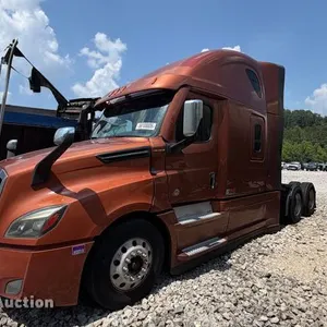2022 Freightliner Cascadia semi truck
