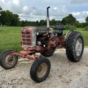 1958 Ford 901 tractor