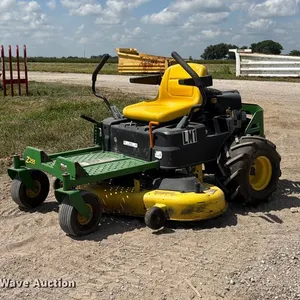 2021 John Deere Z255 ZTR lawn mower