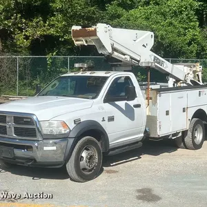 2012 Dodge Ram 5500 bucket truck