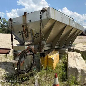 Henderson WSH spreader