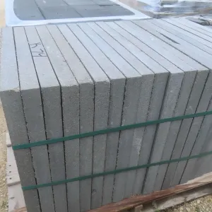 20 Sidewalk Pads, 24" × 24" × 2"