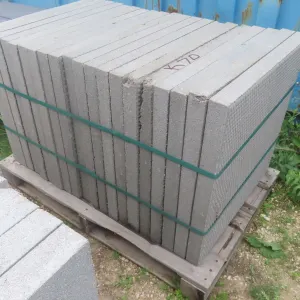20 Sidewalk Pads, 24" × 24" × 2"