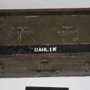 VINTAGE US AIR CORPS SUITCASE