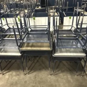 (20) Metal school desks adjustable height
