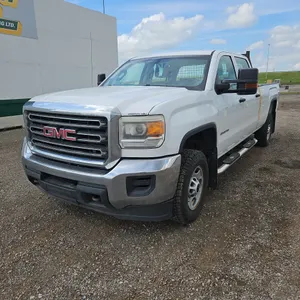 2015  GMC  Sierra 2500HD  4x4 Base 4dr Crew Cab SB