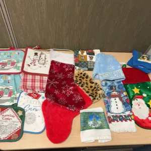 Christmas Kitchen Towels, Pot Holders, Stockings, and Festive Linens Collection