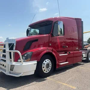 ​2015 Volvo VNL sleeper