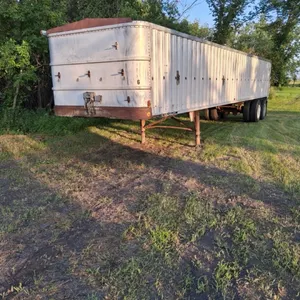 40' Tandem axle flat bottom trailer