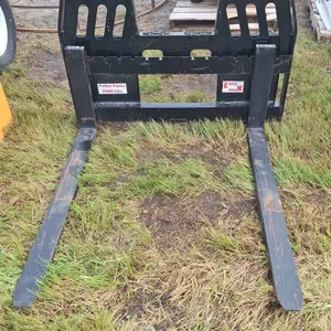 New Industrias America Skidsteer Mount Forks 48"