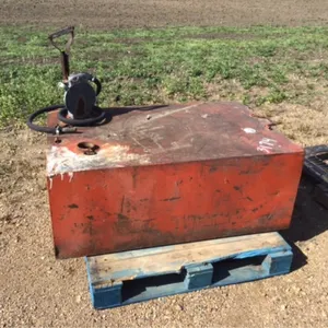 Tidy Tank w/ Hand Pump