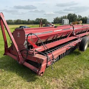 24 ft (2@12') International 6200 Press Seed Drill w/ Double Disk, Fertilizer, Grass, Rubber Packers, Self Transport