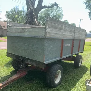 Electric Wheel Co Galvanized Flare Box with Hoist