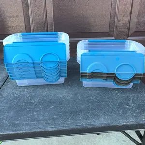 Storage containers