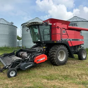 Massey Ferguson 9690 Rotary Combine w/Swathmaster 4200 PU Header