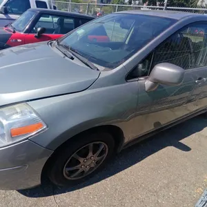 2007 NISSAN VERSA S, 4DR HATCHBACK, GREY, VIN 3N1BC11E07L438730,